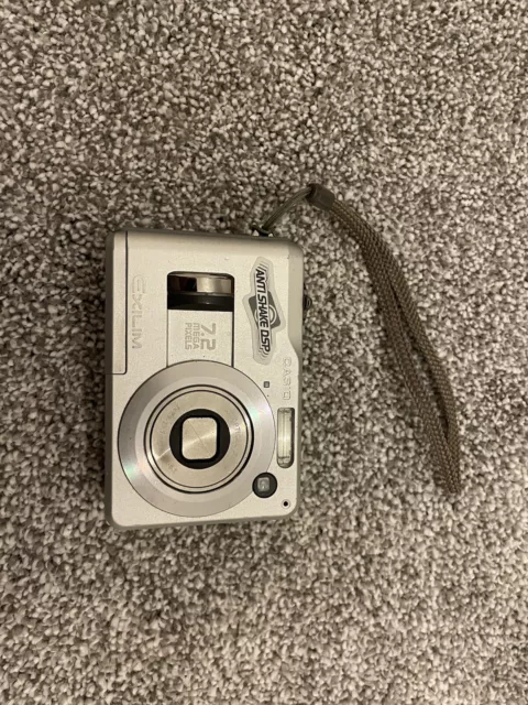 Casio Exilim EX-Z120 Digital Camera 