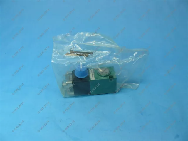 Numatics 11SAD400C000030 Single Solenoid Valve 1/8" 2-Position 4-Way 120 VAC