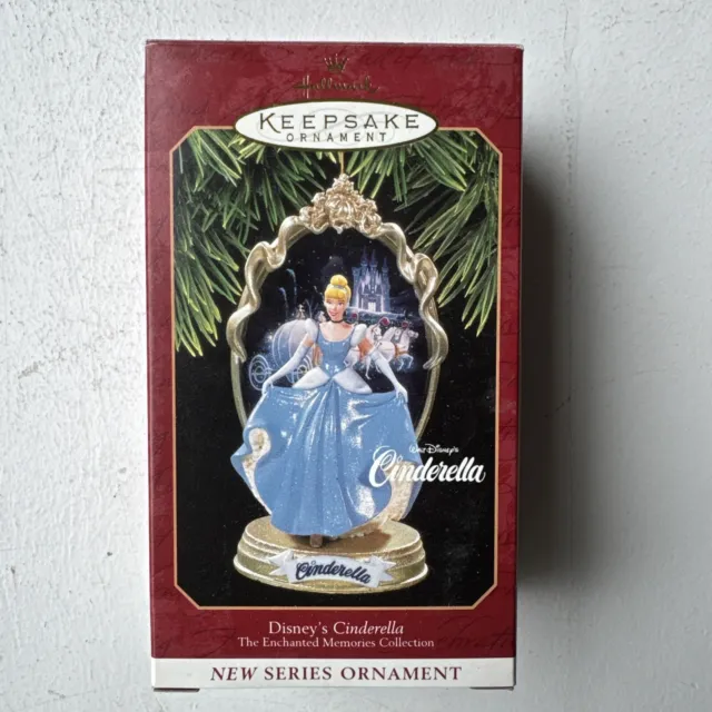 Hallmark Keepsake Ornament Disneys Cinderella Enchanted Memories Collection 1997