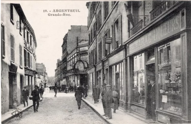 CPA 95 ARGENTEUIL Grande Rue - Commerces : Tabac Liqueurs, Ville de Paris Nouvea