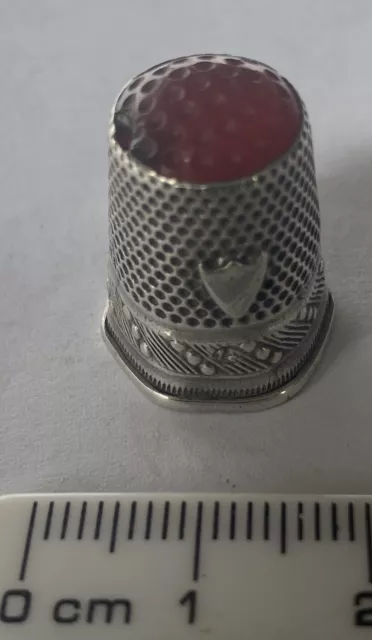Attractive Antique Scottish? Silver Thimble With Red Agate Top 3.7 Grams