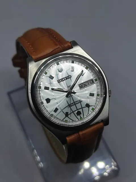 Orologio da polso da uomo vintage Seiko 5 con quadrante bianco automatico...