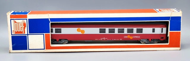 UNE VOITURE GRIL EXPRESS JOUEF HO EN TRES BON ETAT SANS BOITE HO