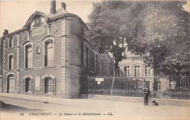 Cpa 52 Chaumont Le Musee Et La Bibliotheque