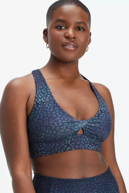 FABLETICS BLUE LEOPARD Print Oasis 6” High Waisted Gym Shorts BNWT (Size  XS) £17.99 - PicClick UK