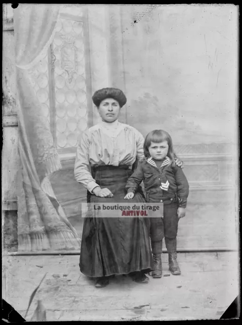 Plaque verre photo ancienne négatif noir et blanc 9x12 cm femme enfant vintage