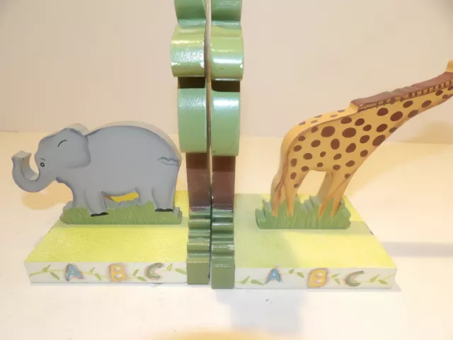 Bonitos sujetalibros alfabeto infantil Teamson Design con jirafa y elefante