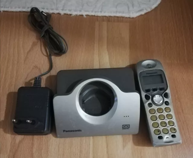 Panasonic Silver Used Cordless Phone & Answering Machine KX-TCD445TRS