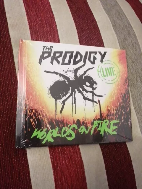 The PRODIGY: World's On Fire CD und DVD 2 DISCS. NEU UND VERSIEGELT