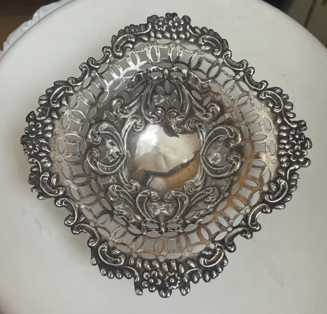 WILLIAM HUTTON Antique Victorian Art Nouveau 1900 Hallmark Sterling Silver Dish