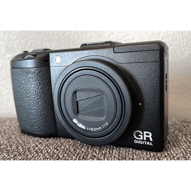 RICOH GR DIGITAL III Compact Digital Camera