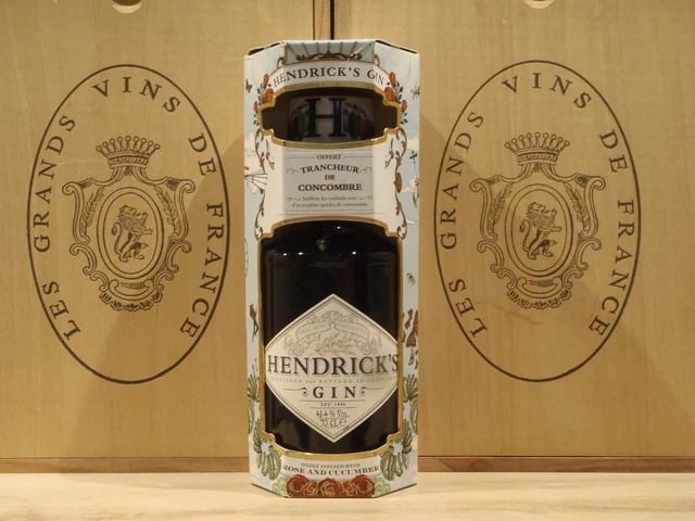 Gin Hendrick's 70 cl 41,4% Vol. en coffret avec trancheur de concombre