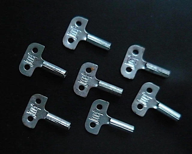 Boulons de carrosserie et Clips d'écrou en U M6, couvercle de moteur, sous-plateau, bouclier anti-éclaboussures, pare-choc, doublure de garde-boue Boulons de carrosserie et Clips d'écrou en U M6, couvercle de moteur, sous-plateau, bouclier anti-éclaboussures, pare-choc, doublure de garde-boue