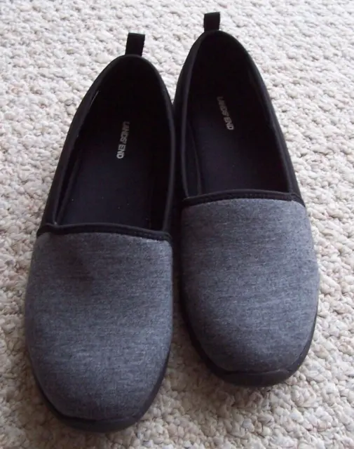 Lands End Womens Knit Comfort Flat Walking Shoes Gray and Black Slip On 7.5D