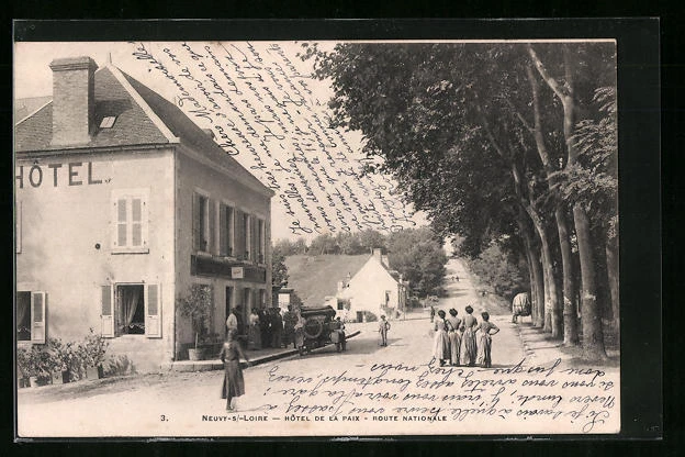 CPA Neuvy-sur-Loire, Hotel de la Paix, Route Nationale 1903