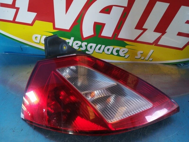 BOITIERS PHARE ANTIBROUILLARD droit pour RENAULT MEGANE III FASTBACK