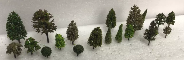 N Scale  Set Of 20 Trees , Bulk Pack  Model Railway Forest , Scenery. GAB41a