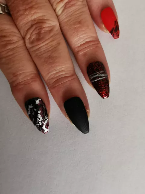 Handpainted Full False Nails Short Coffin Cut [10 Nails] Party Gothic