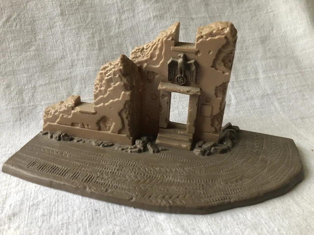 Maquette Model, Matchbox 1/72: Building. Diorama. Military, war