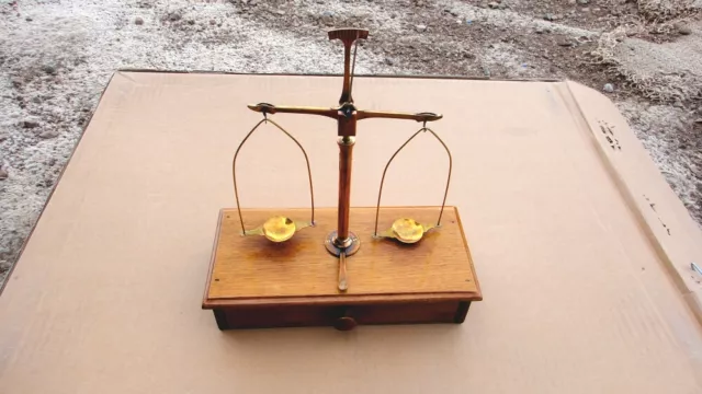 Antique Vtg Apothecary or Gold Scale Unnamed 19 ??