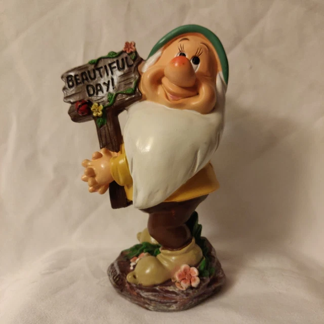NEW! Disney Snow White "BASHFUL" Dwarf Garden Statue Gnome Figurine Resin 2022