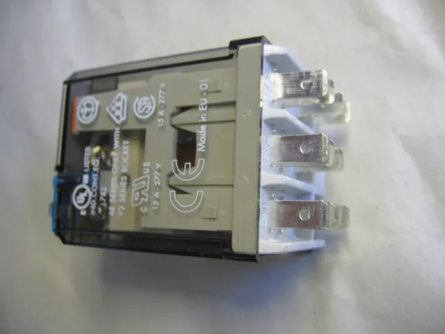 Finder Plug-In 16 Amp 250v 3PDT Ice Cube Power Relay 623390240040 w/ 24VDC Coil