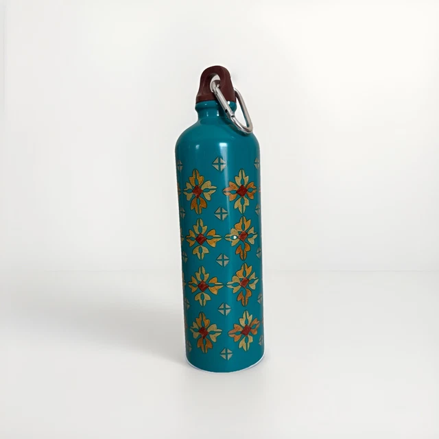 Pioneer Woman 25 ounce Stainless Steel BPA Free Water Bottle in a Yellow Floral