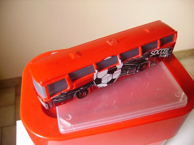 MAJORETTE / SERIE 300 / 1/87 / Autocar / NEOPLAN / SOCCER TEAM / N°373 EUR 3,50 - FR