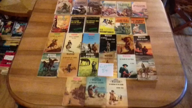 LOT de 27 livres western ." séries  western diverses " (Lot54)