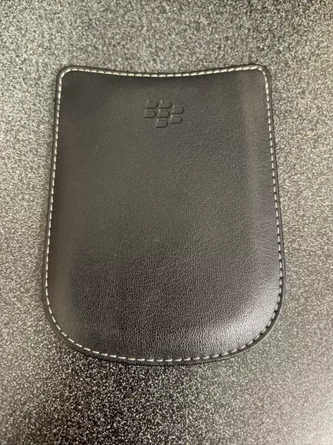 Genuine Leather Pocket Case HDW-19815-001 Fits BlackBerry STORM 2 9500 9520 9530