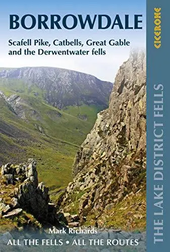 Walking the Lake District Fells - Borro... by Mark Richards Paperback / softback