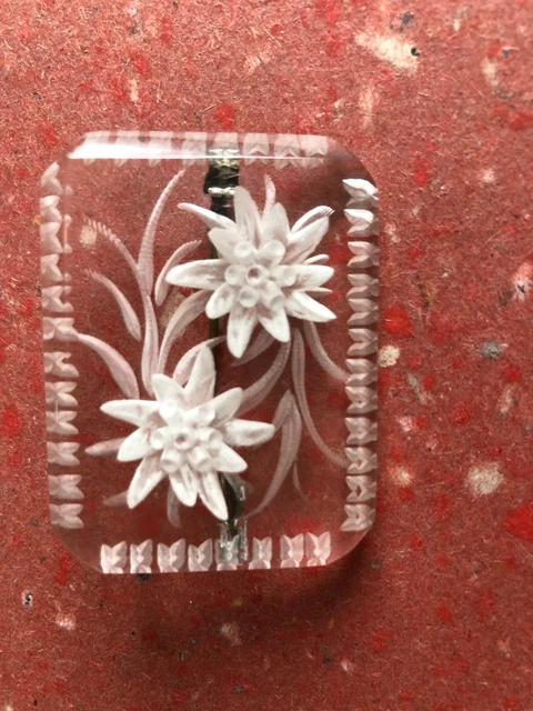 Broche Ancienne Edelweiss En Bakélite Beige - Vintage, Porte-bonheur, Fermoir Laiton Doré