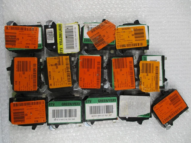 Lot Of 14 New Square D Qot1515 Breakers