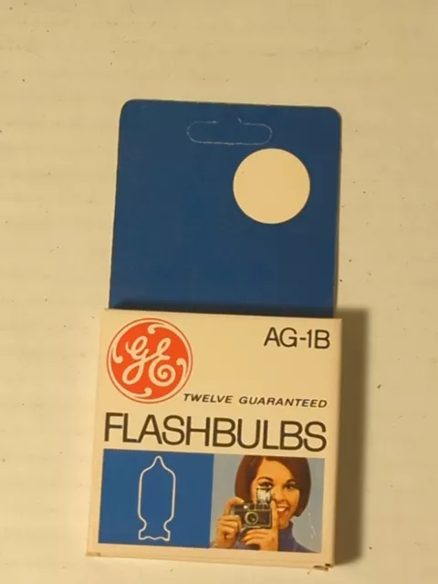 GE Pack of 12 Guaranteed Flashbulbs AG-1B