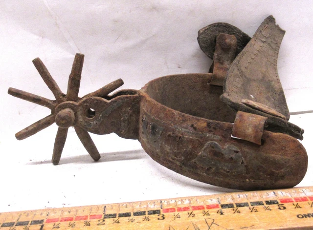 Vintage Single Mexican Cast Iron Cowboy Boot Spur 8 Point 2¾" Rowel   3162202