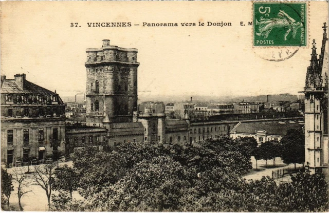 CPA Vincennes panorama towards the Dungeon (1347453)