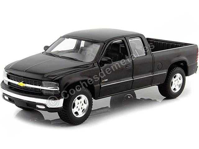 2003 CHEVROLET SILVERADO Pickup Negro 1 27 Maisto 31941 EUR 21 00 PicClick FR