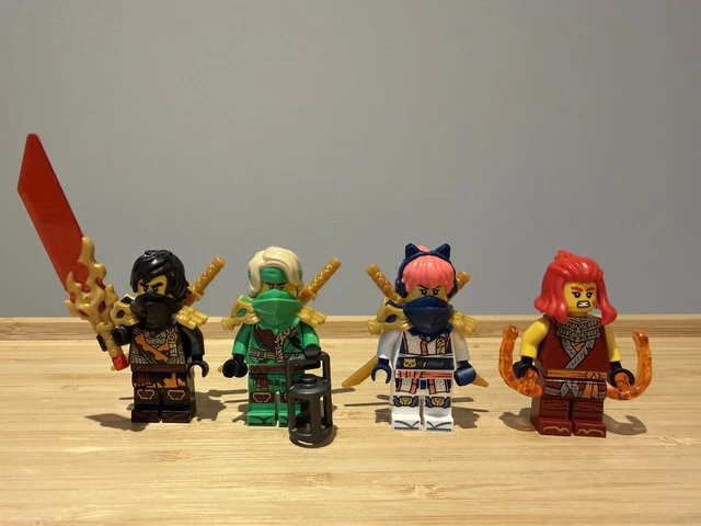 LEGO NINJAGO DRAGONS Rising: Season Minifigures Cole, Lloyd