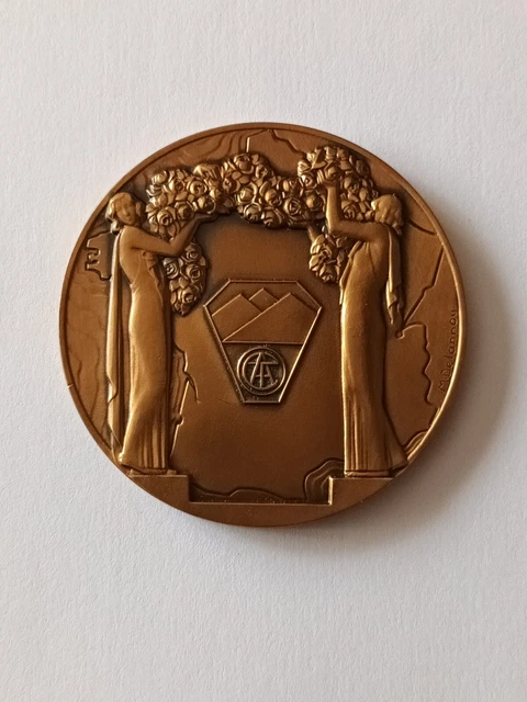 Bg8494 - Insignia Badge Association Touristique Des Cheminots Bretagne