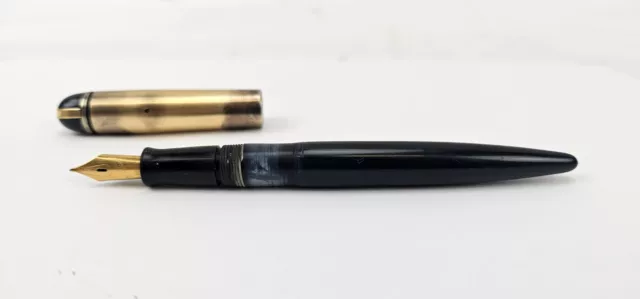 Vintage Wahl Eversharp Skyline Classic 14Ct Gold Nib Fountain Pen