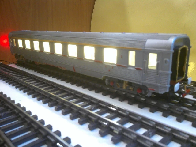 TRAIN ELECTRIQUE - wagons voyageurs jouef  - HO 1/87- N°  46