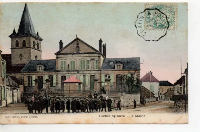 LOCHES SUR OURCE  Aube CPA 10 groupe d'enfants devant la mairie- carte couleur