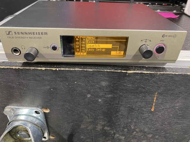 SENNHEISER EW300 G3 True Diversity Receiver-Frequency: 606-648 MHz