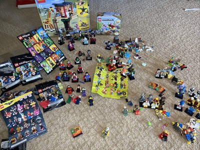 huge lot of lego minifigures