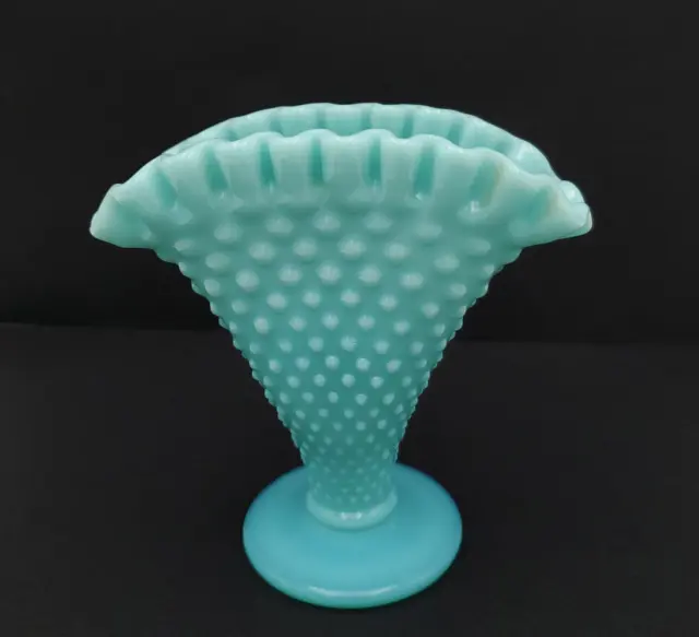 Vtg Fenton Pastel Turquoise Hobnail Milk Glass Mini Fan Vase Ruffle Trumpet 1of2 3