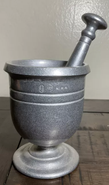 Vintage Wilton Armetale Apothecary Mortar & Pestle Pewter herb crusher