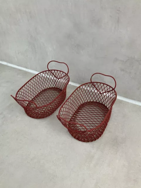 Ancien lot de 2 petit panier en métal rangement rouge anse en forme de cœur