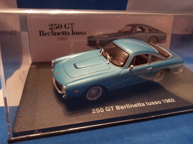 Modèle Réduit Ferrari 250 GT Lusso 1962 - Altaya 1/43, Neuf Avec Prospectus, Couleur Argenté
