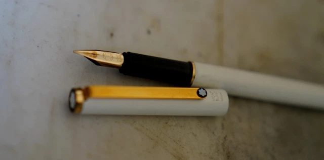 Stylo Sheaffer Targa - Laque Blanche & Plaqué Or 18 Carats - Version Rare - Occasion