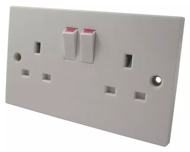 13A White Plastic Mains Socket Plug Outlet Single Double Gang Switch Unswitched